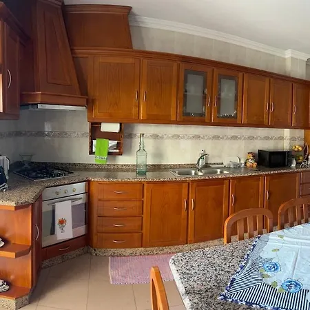 Large Near Porto- Pacos De Ferreira شقة