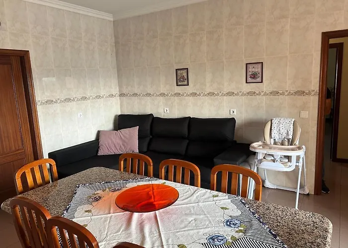 Large Near Porto- Pacos De Ferreira Lägenhet *